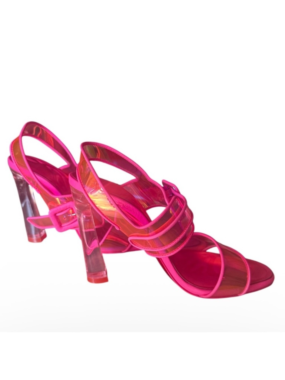 Christian Louboutin Loubi
Duniss Holographic heels
100mm RETAIL 1,095 - Picture 7 of 9